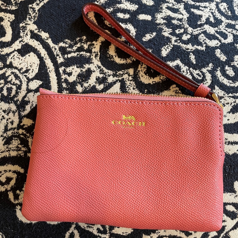 COACH Corner Zip Wristlet (NWT) - Light Pink